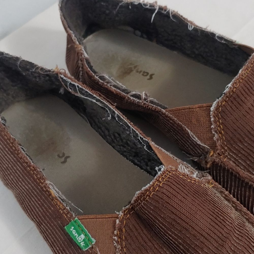 Sanuk corduroy distressed look loafer brown size 10 shoes - Picture 3 of 7